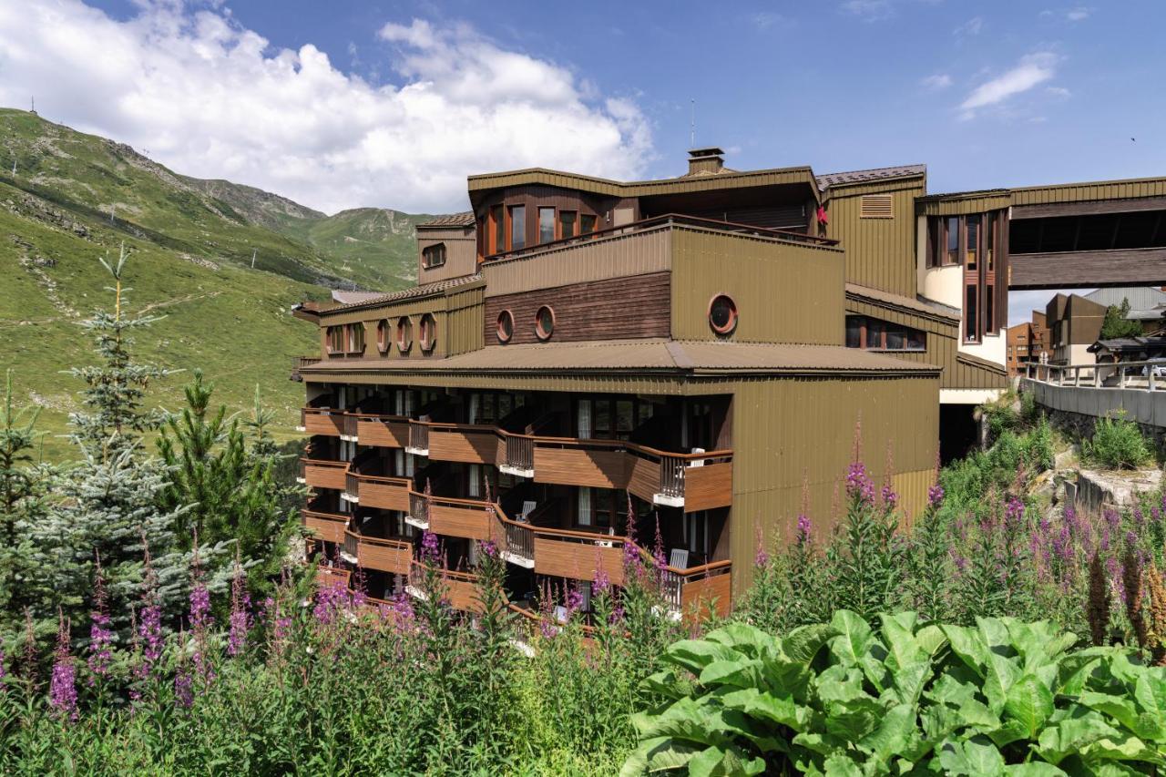 Hotel Les Bruyeres Les Menuires Esterno foto